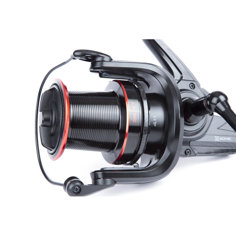 Коропова котушка Sonik SK-47 Carbon 10000 reel