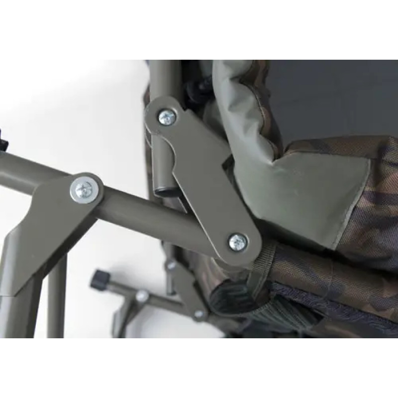 Розкладачка Fox R-Series Camo Bedchair R1 Compact